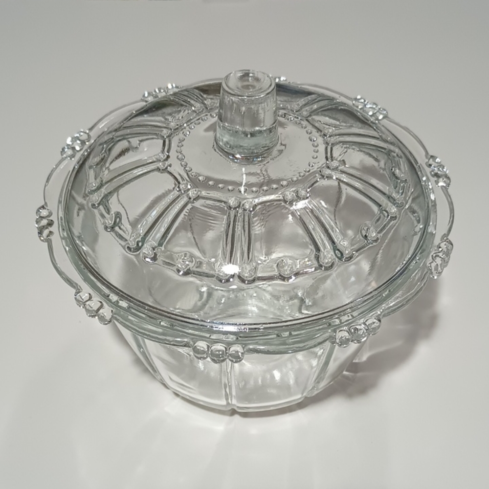 VTG KIG Indonesia Oyster Pearl Clear Glass Lidded Bowl 1980s Candy Dish
